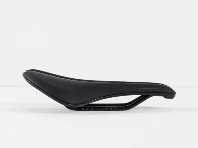 BontragerAeolusCompSaddle_27101_A_Alt1