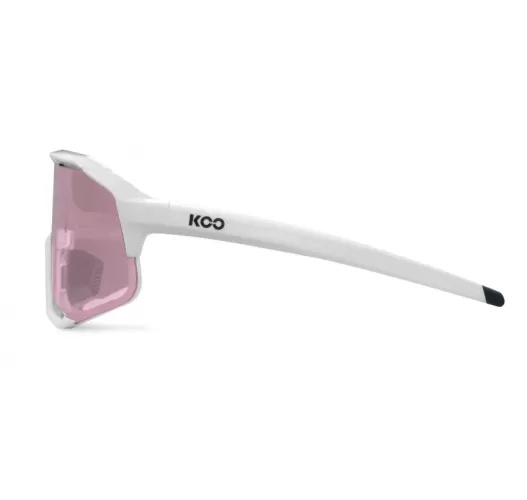 DEMOS-WHITE-PH_SIDE-2400x1123-1-850x805